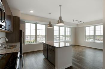 9’ Ceilings